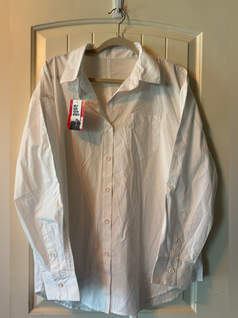 DSG White Button-Down Collared Shirt NWT 100% COTTON
